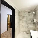 Ξενοδοχείο Urban Boutique Center 4*