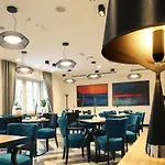 Отель Urban Boutique Center