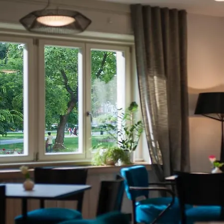 Hotel Urban Boutique Center 4*
