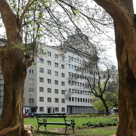 Urban Boutique Center 4*