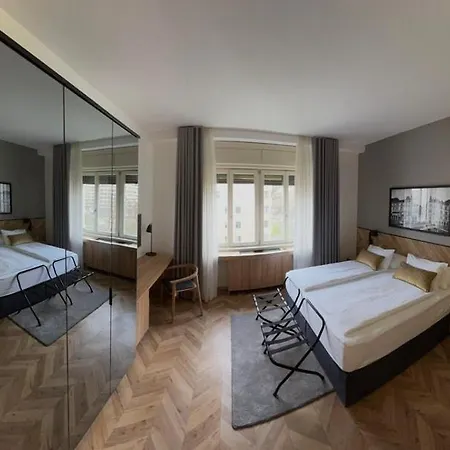 Hotel Urban Boutique Center 4*