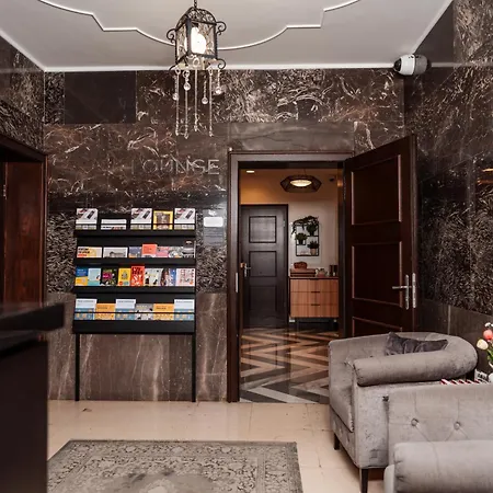 Urban Boutique Center Hotel