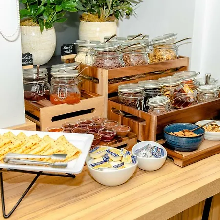 Urban Boutique Center Hotel 4*