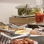 Urban Boutique Center 4*