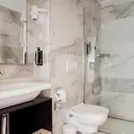 Urban Boutique Center فندق 4*