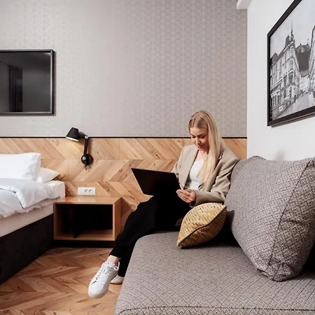 Urban Boutique Center Hotel