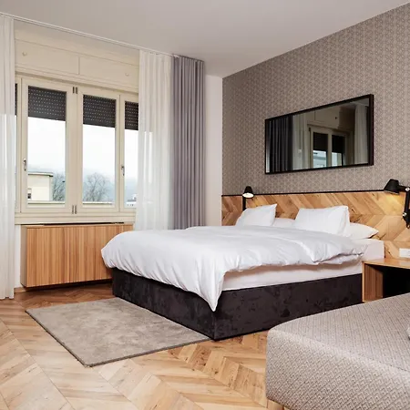 Hotel Urban Boutique Center 4*
