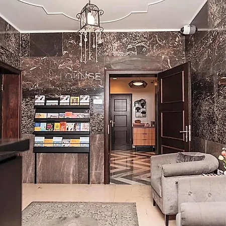 Urban Boutique Center Hotel