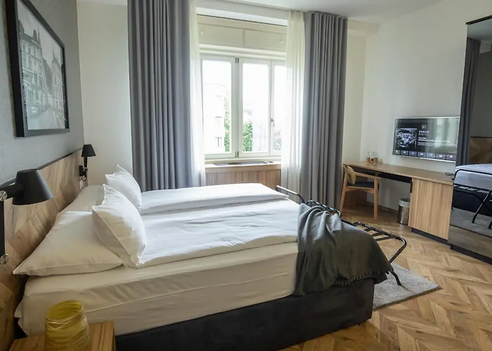 Urban Boutique Center فندق 4*