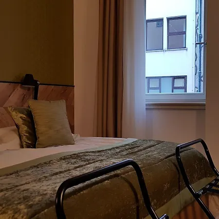 Hotel Urban Boutique Center 4*