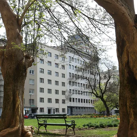 Szálloda Urban Boutique Center 4*