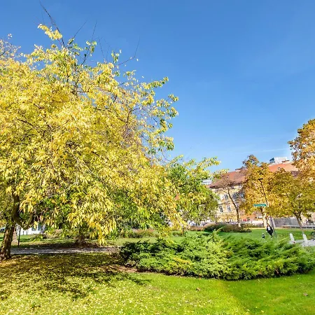 Urban Boutique Center Szálloda 4*